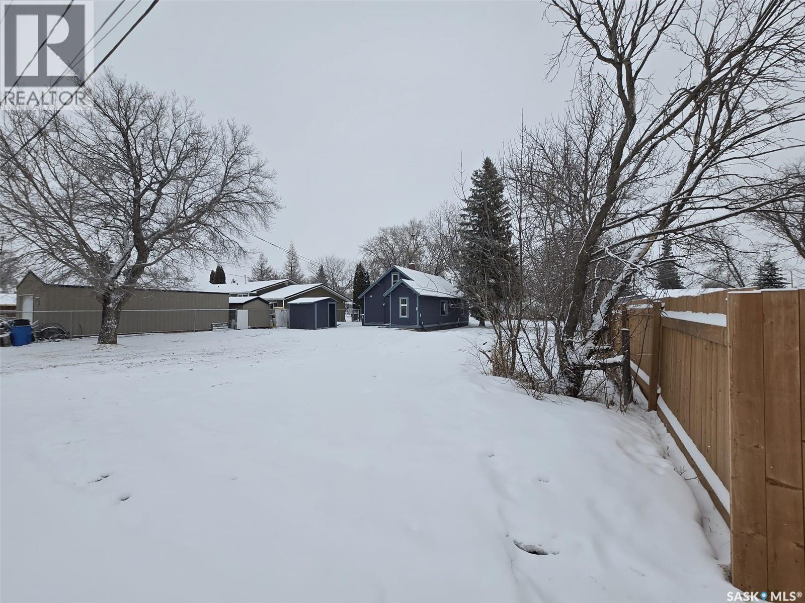 309 3Rd Street W, Wilkie, SK - Outdoor