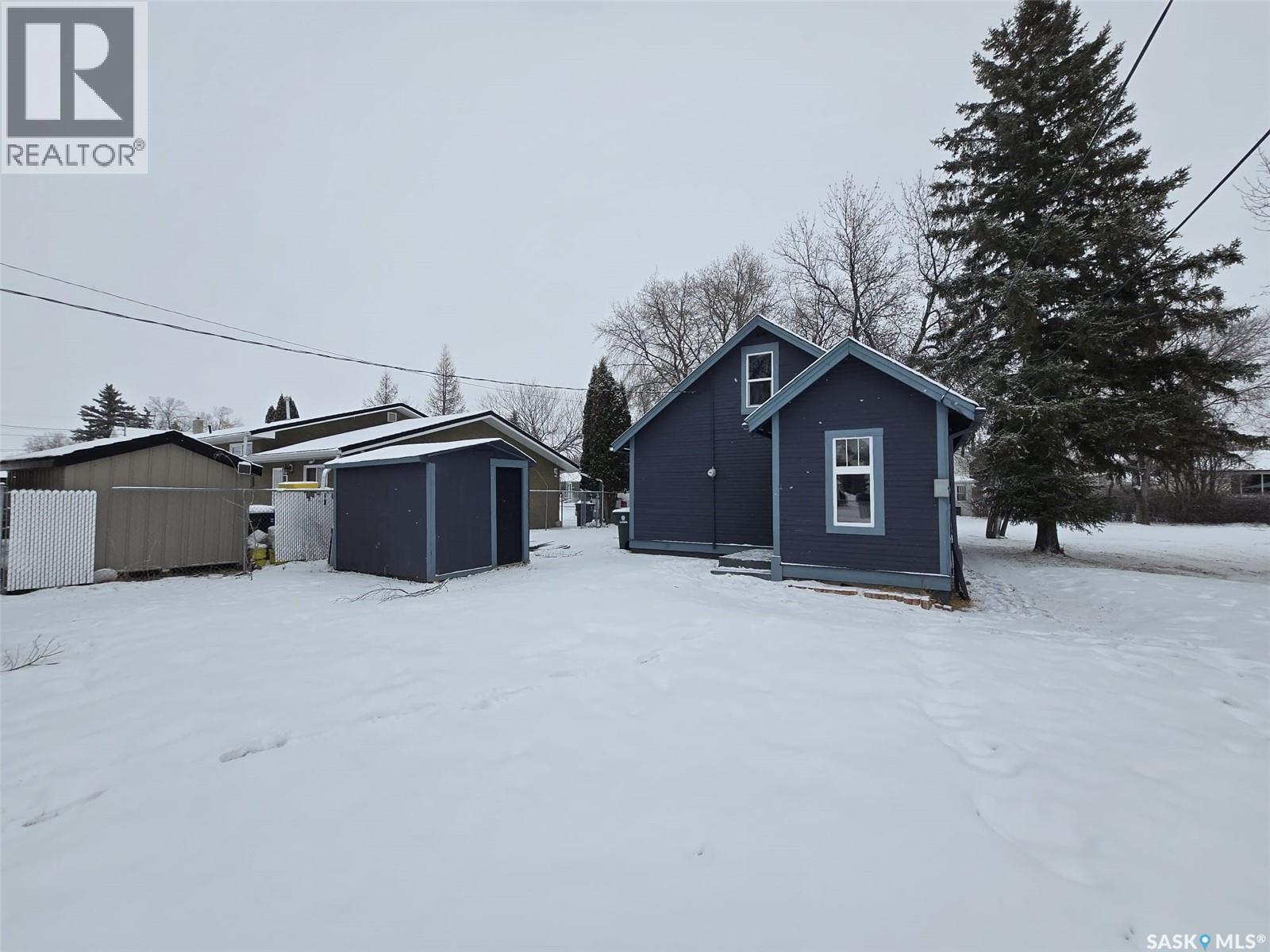 309 3Rd Street W, Wilkie, SK - Outdoor