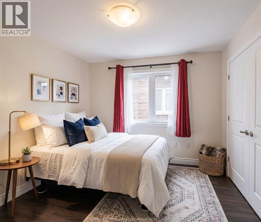 2554 Olive, Windsor, ON - Indoor Photo Showing Bedroom