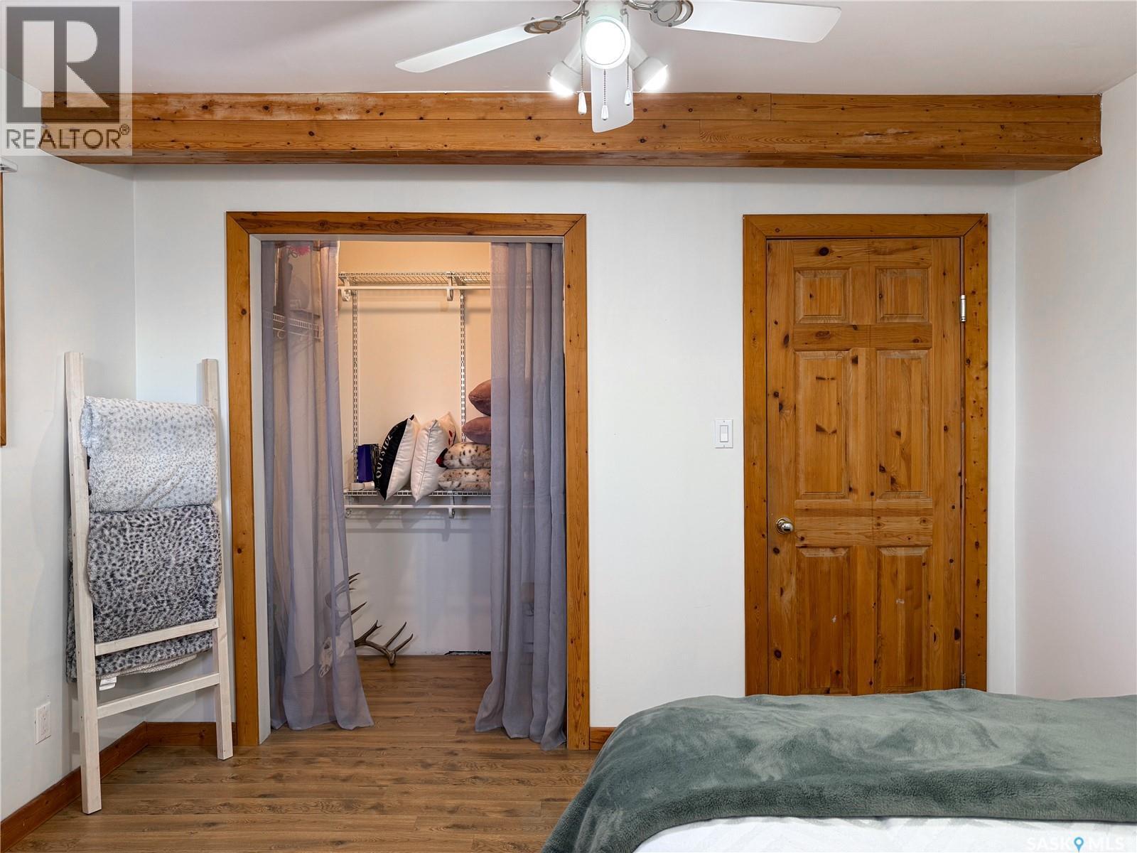 103 1St Street E, Frontier, SK - Indoor Photo Showing Bedroom