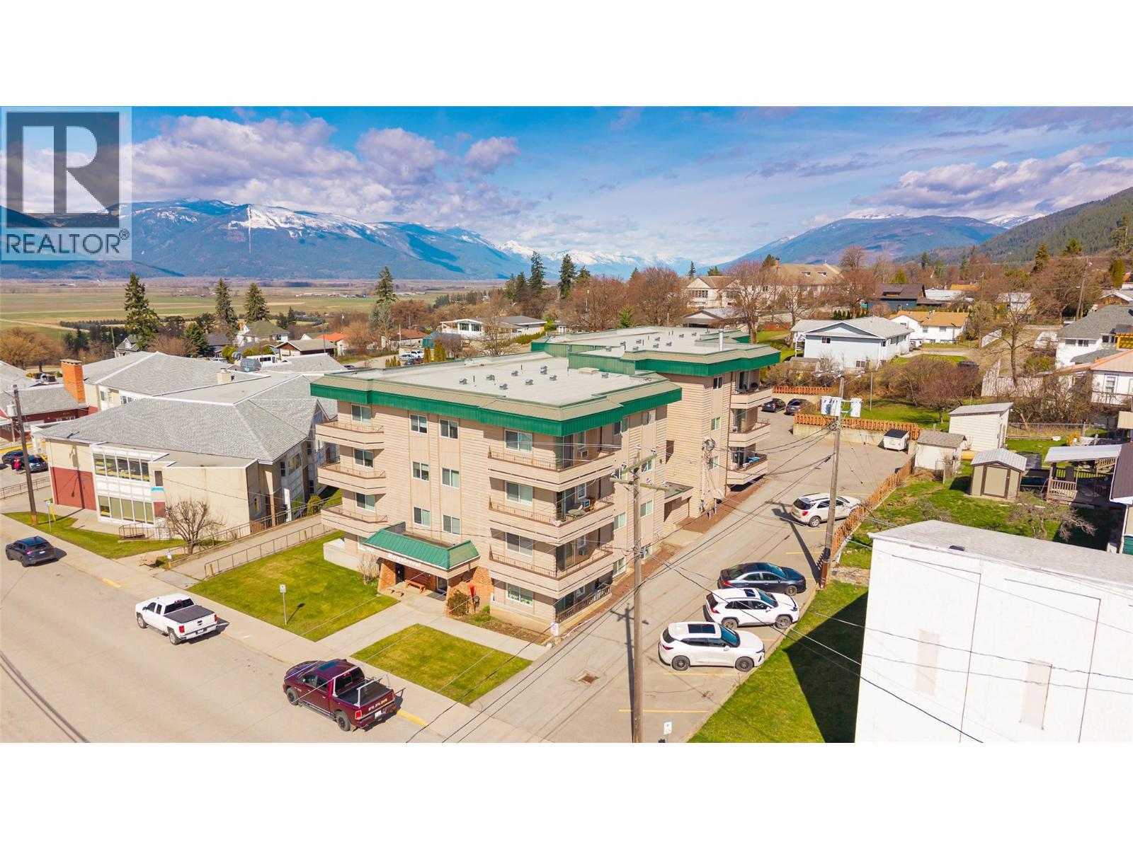 914 Vancouver Street Unit# 403, Creston, BC - Outdoor With View