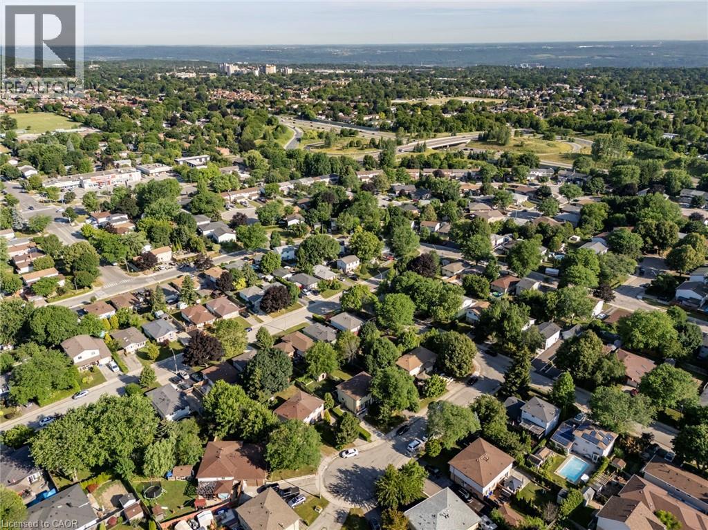 8 Gerrick Court, Hamilton, ON - Outdoor With View