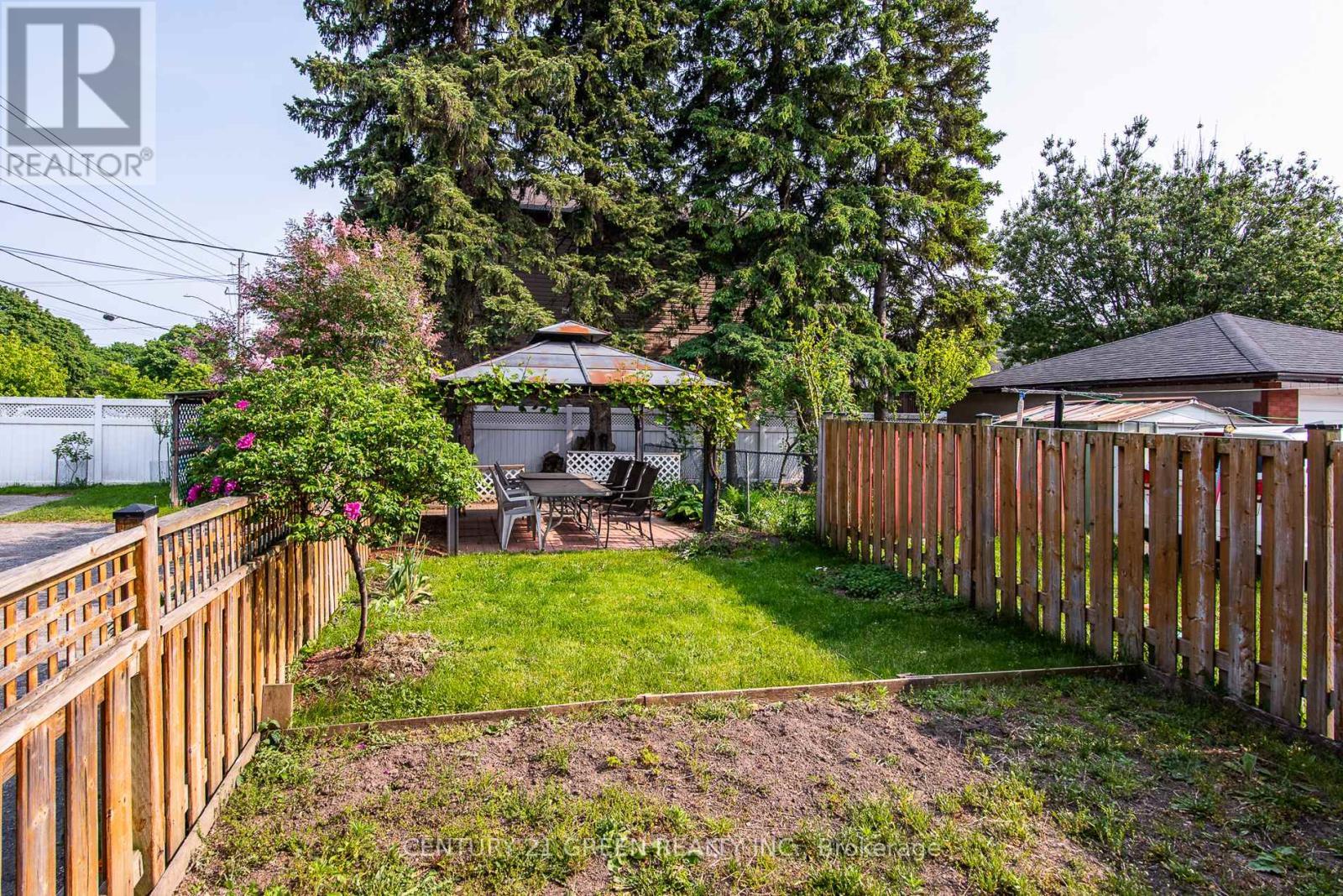 129 River Road E, Kitchener, ON - Outdoor