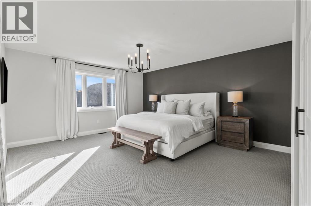 236 Walker Road, Pelham, ON - Indoor Photo Showing Bedroom