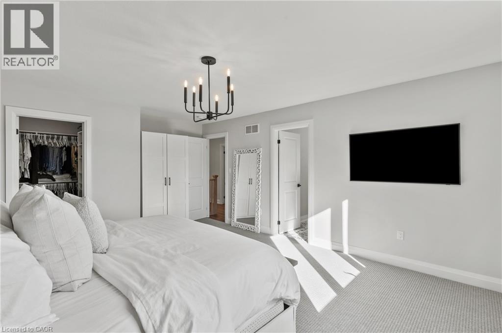 236 Walker Road, Pelham, ON - Indoor Photo Showing Bedroom