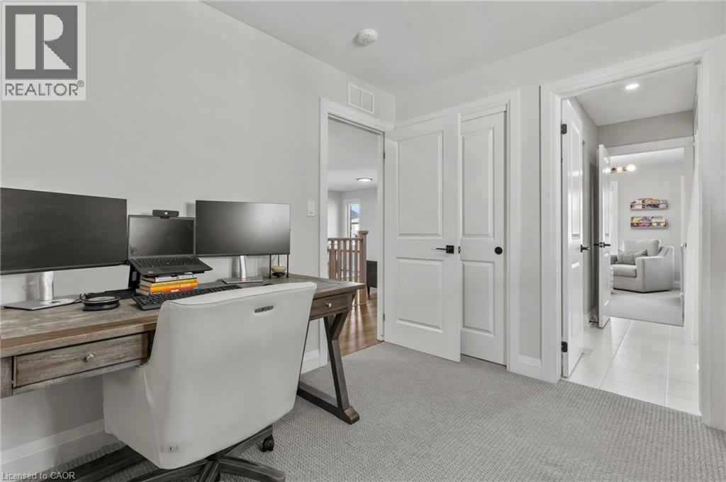 236 Walker Road, Pelham, ON - Indoor Photo Showing Office