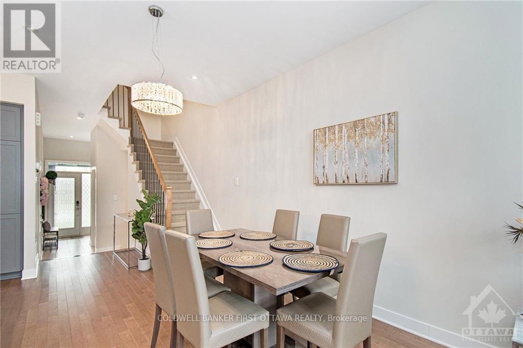 427 Rainrock Crescent, Ottawa, ON - Indoor Photo Showing Dining Room