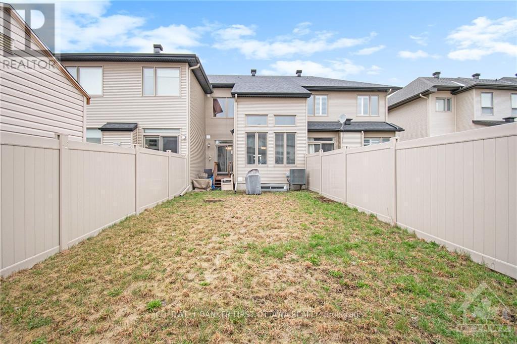427 Rainrock Crescent, Ottawa, ON - Outdoor