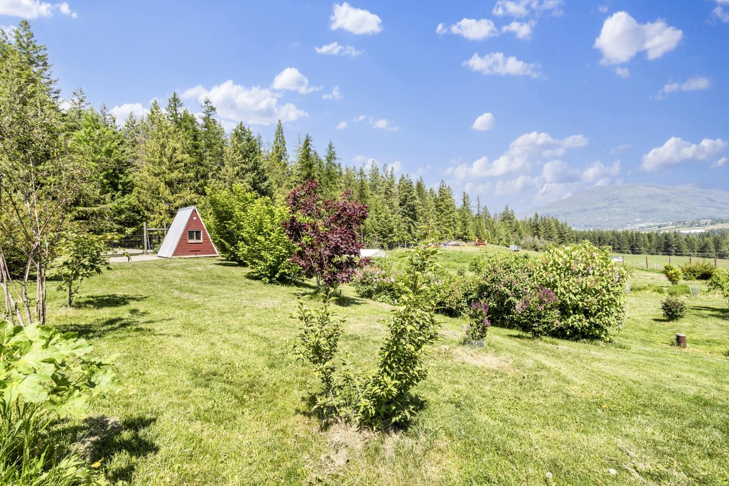2110 30Th Street, Lister, BC - Outdoor With View