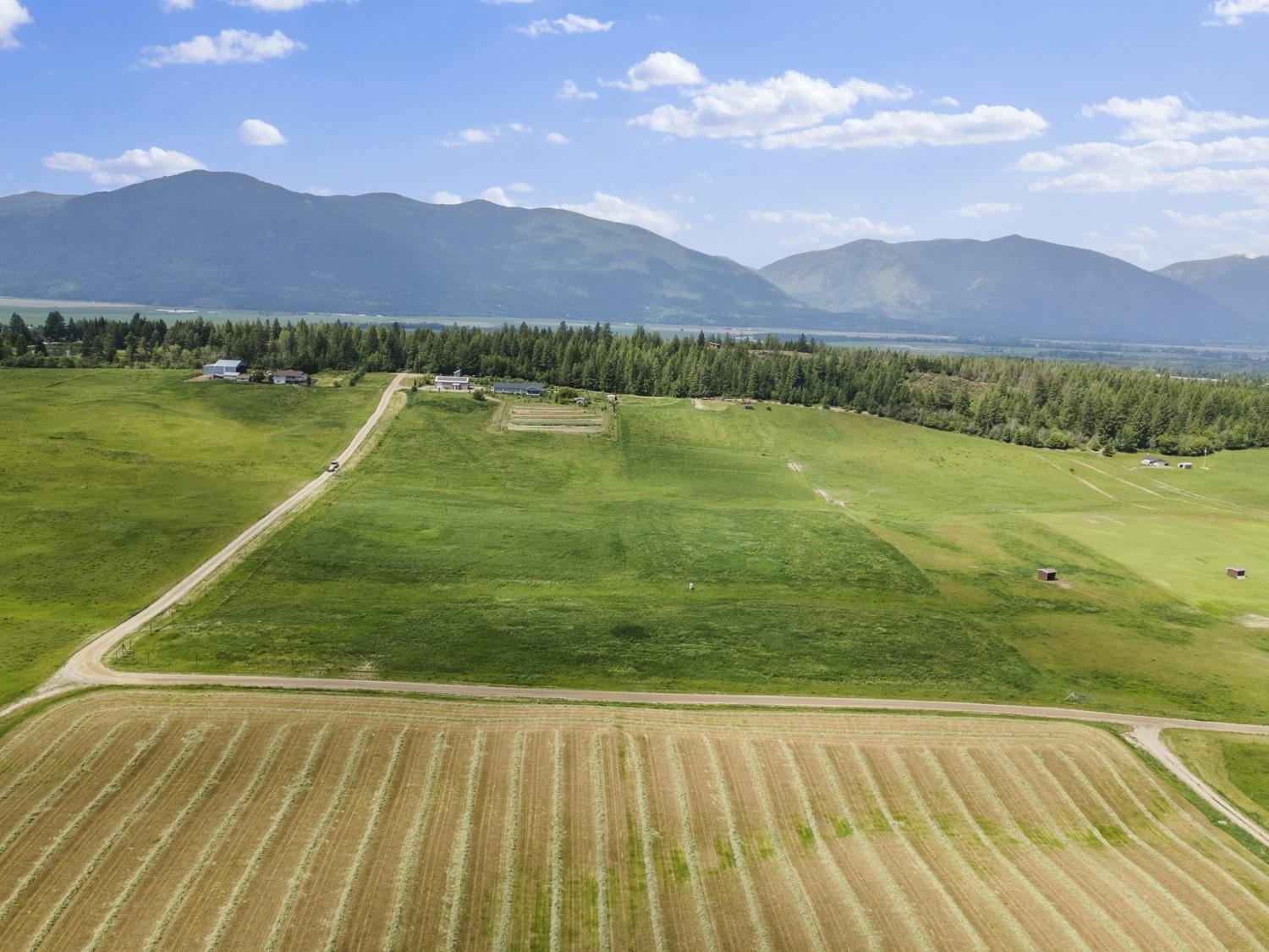 2110 30Th Street, Lister, BC - Outdoor With View