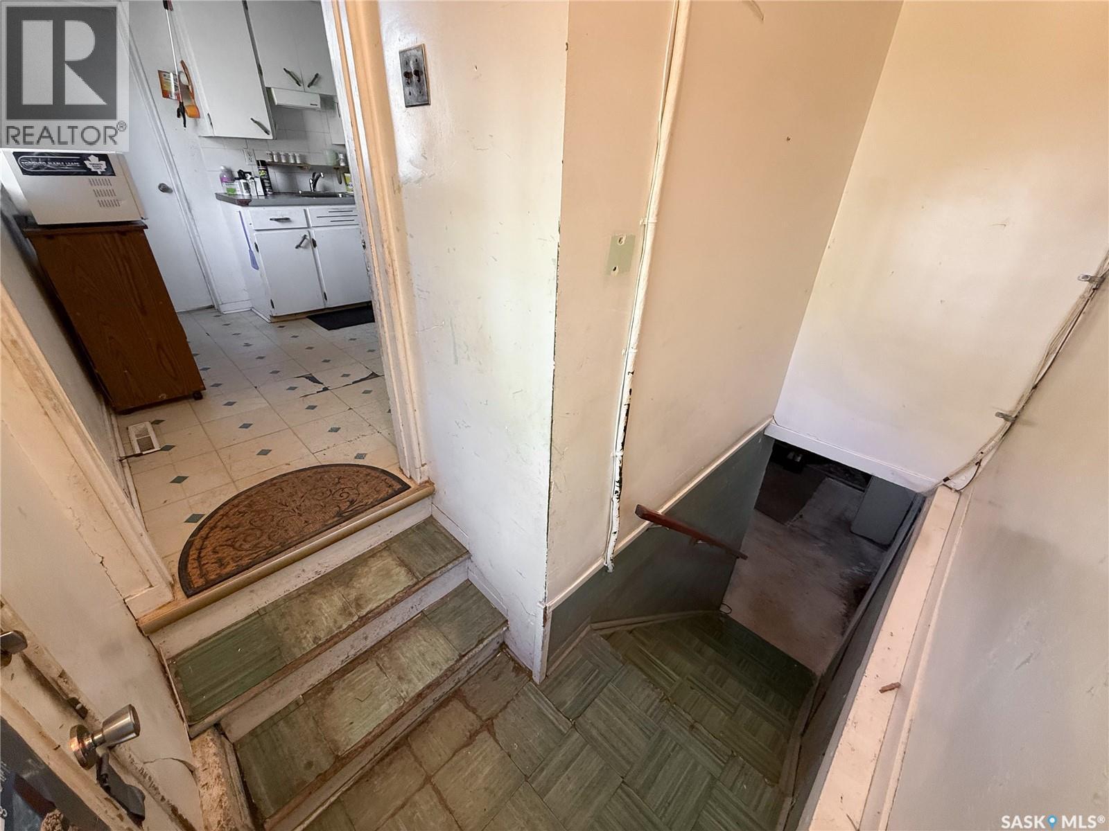 269 2Nd Avenue Ne, Swift Current, SK - Indoor Photo Showing Other Room