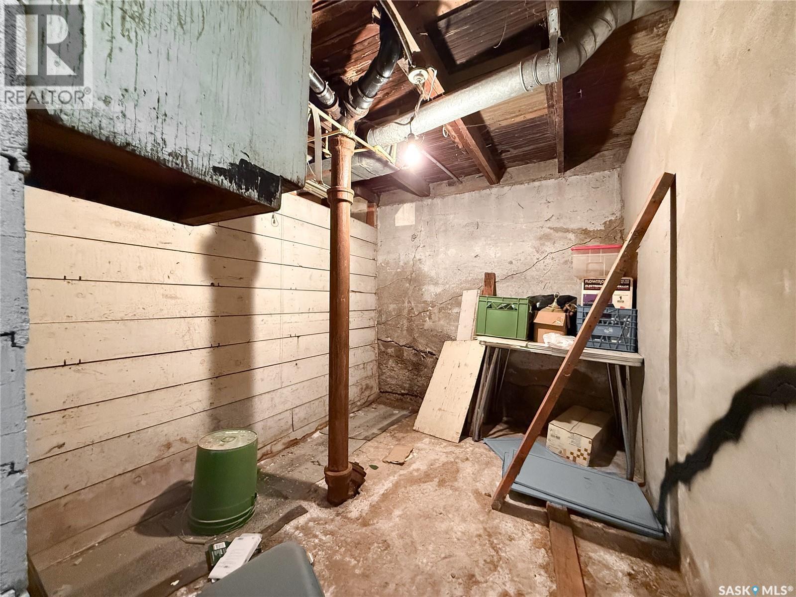 269 2Nd Avenue Ne, Swift Current, SK - Indoor