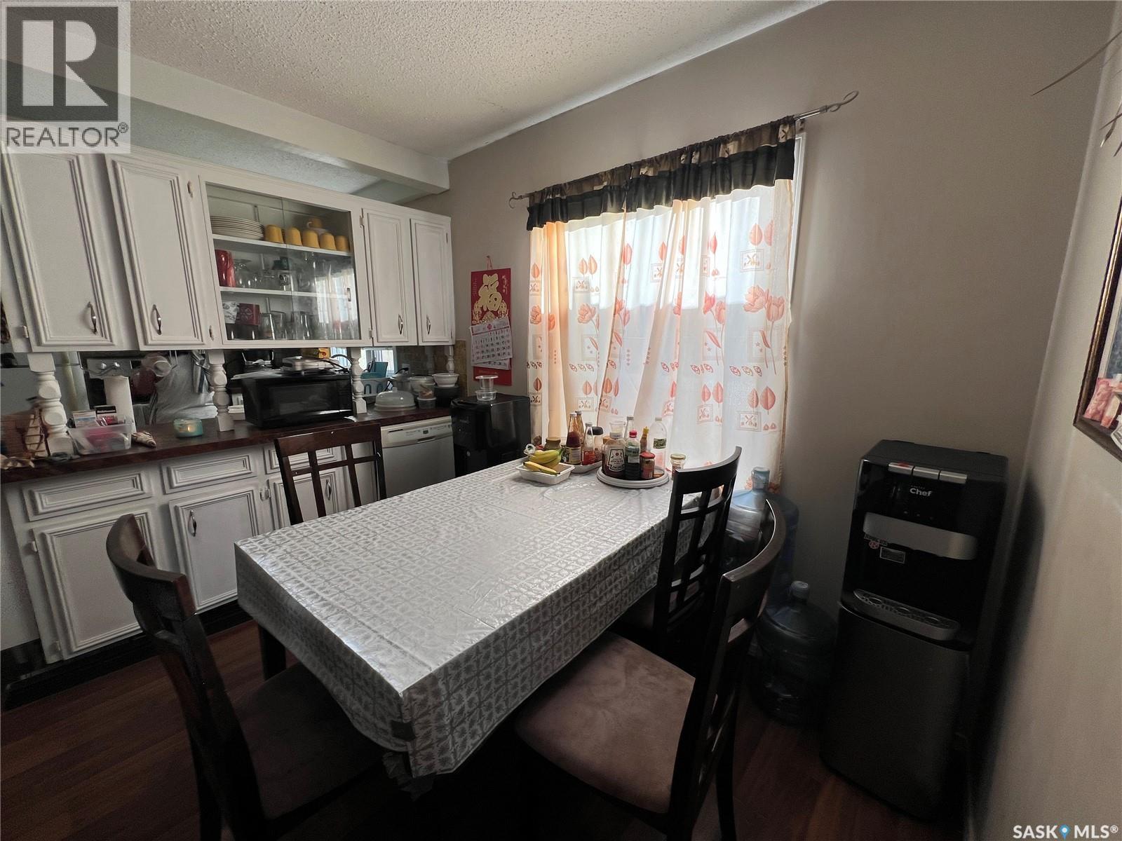 405 York Street, Regina, SK - Indoor