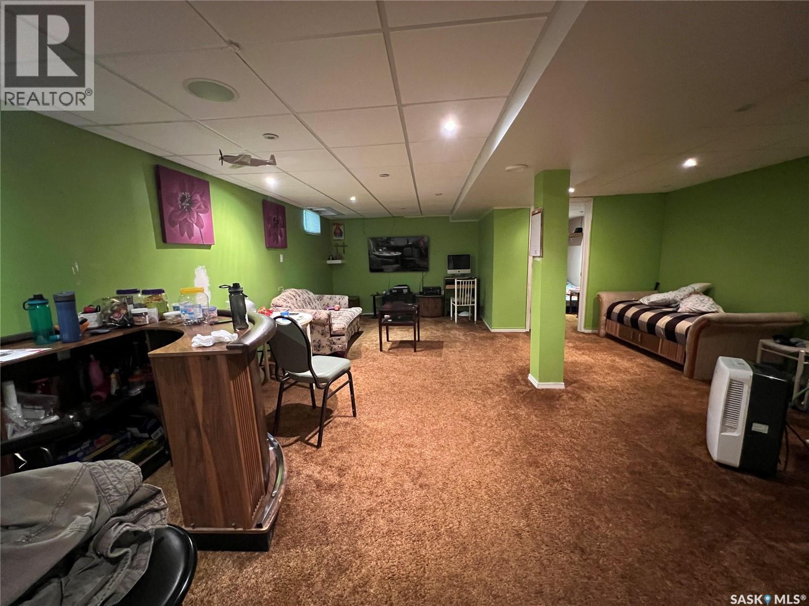 405 York Street, Regina, SK - Indoor