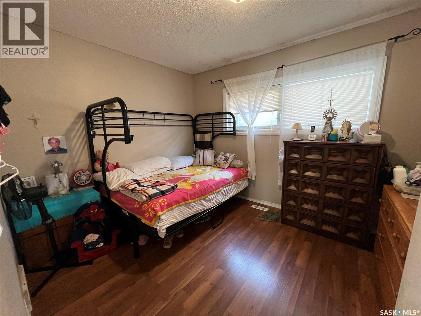 405 York Street, Regina, SK - Indoor Photo Showing Bedroom