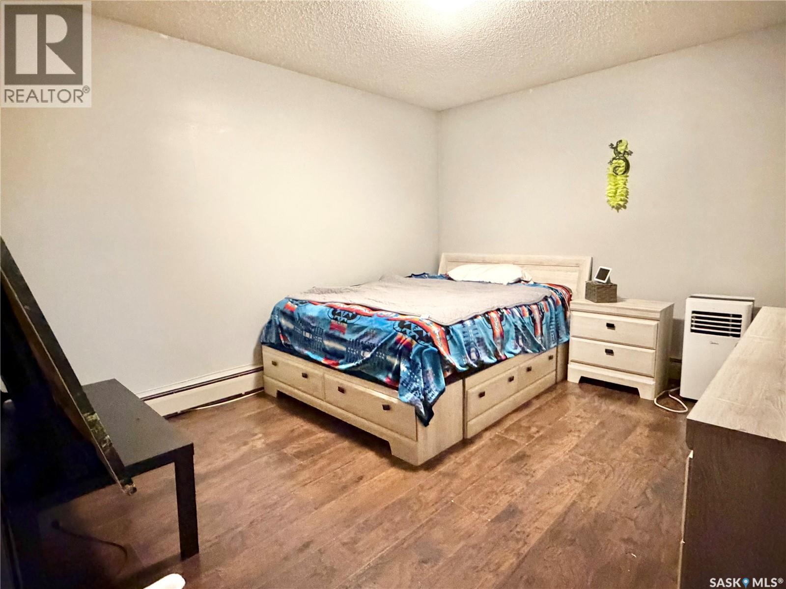 106A 1121 Mckercher Drive, Saskatoon, SK - Indoor Photo Showing Bedroom