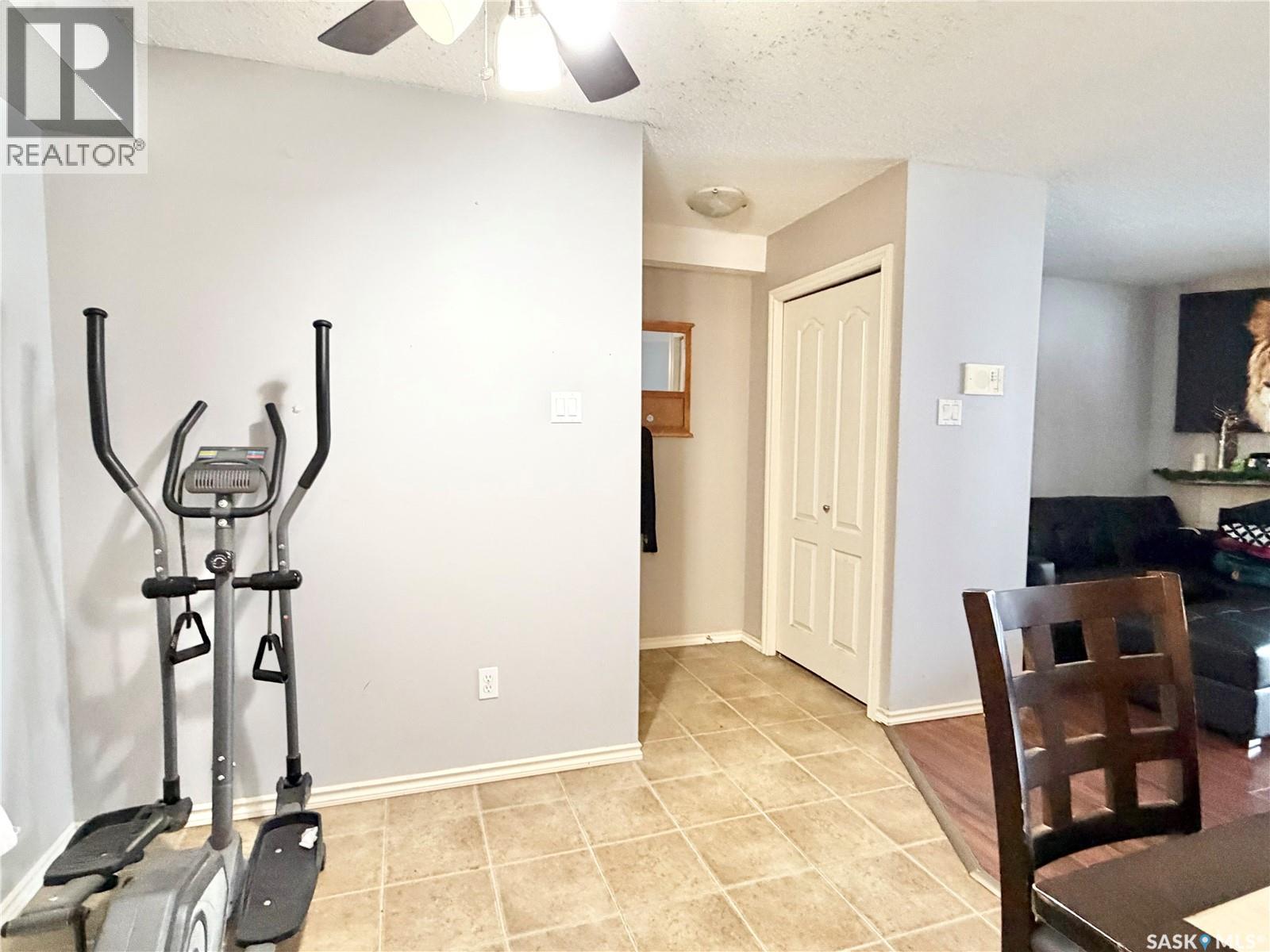 106A 1121 Mckercher Drive, Saskatoon, SK - Indoor Photo Showing Gym Room