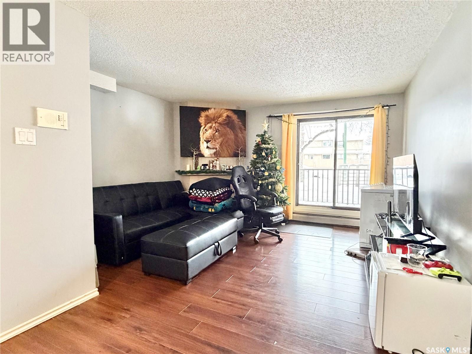 106A 1121 Mckercher Drive, Saskatoon, SK - Indoor