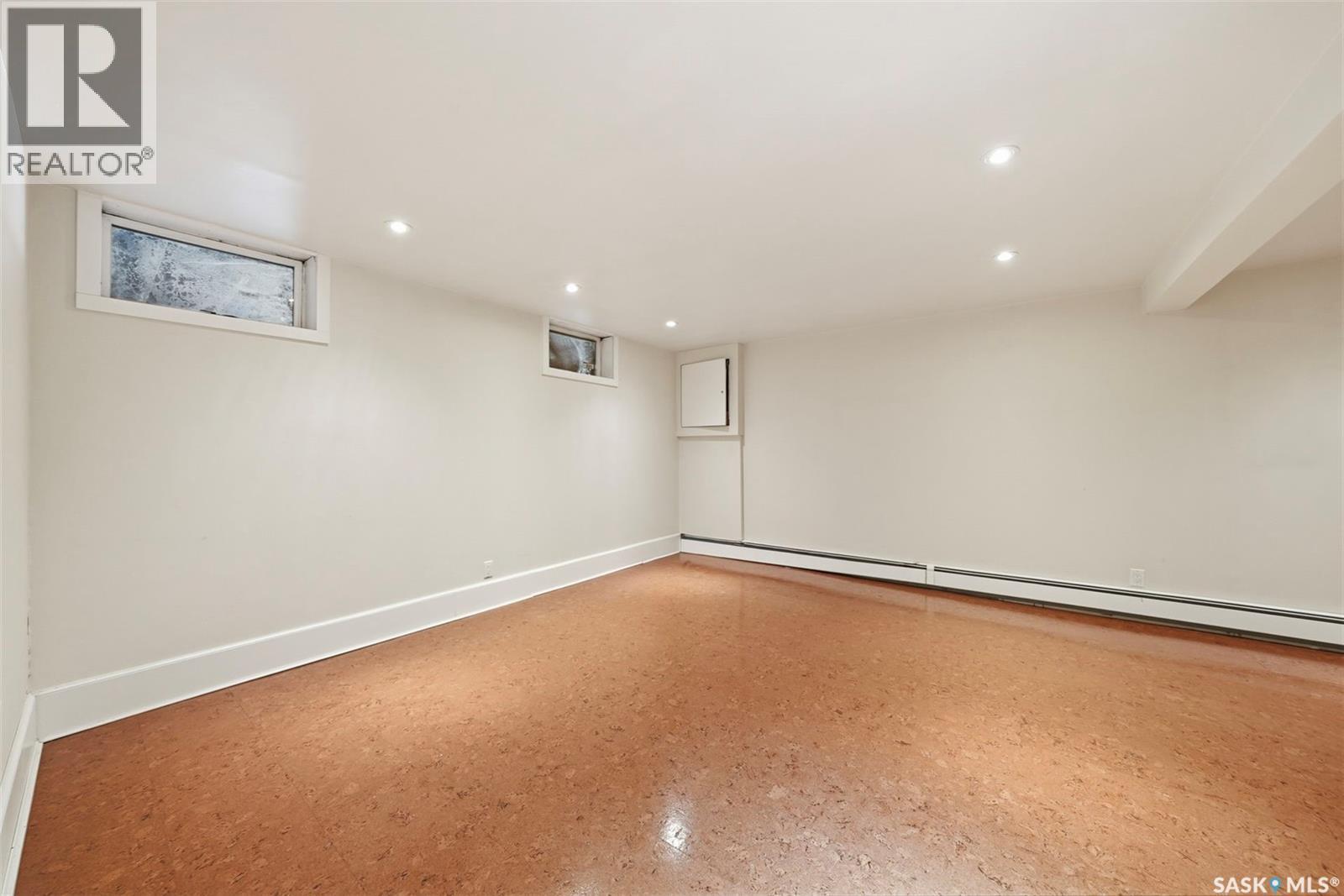 419 Chitek Crescent, Saskatoon, SK - Indoor Photo Showing Other Room