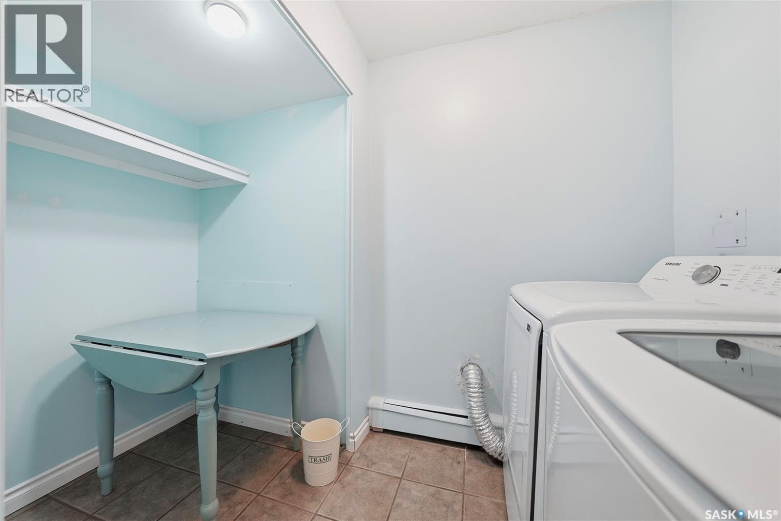419 Chitek Crescent, Saskatoon, SK - Indoor Photo Showing Laundry Room