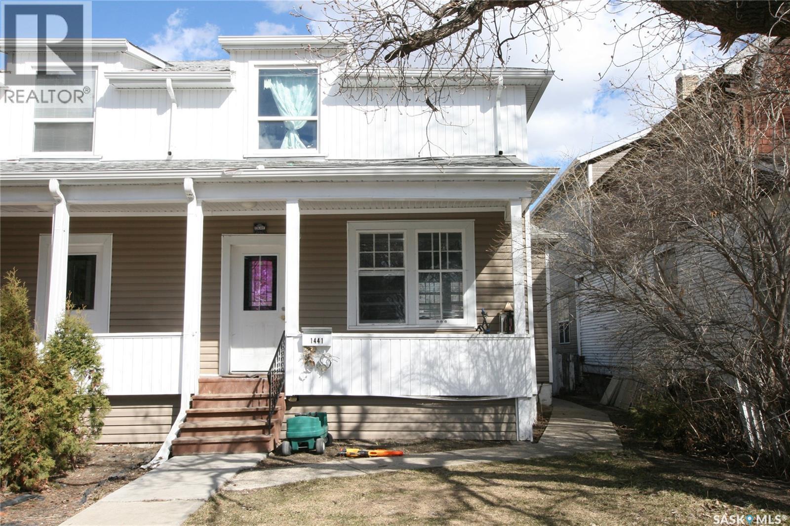 1441 Argyle Street, Regina, SK - Outdoor With Deck Patio Veranda