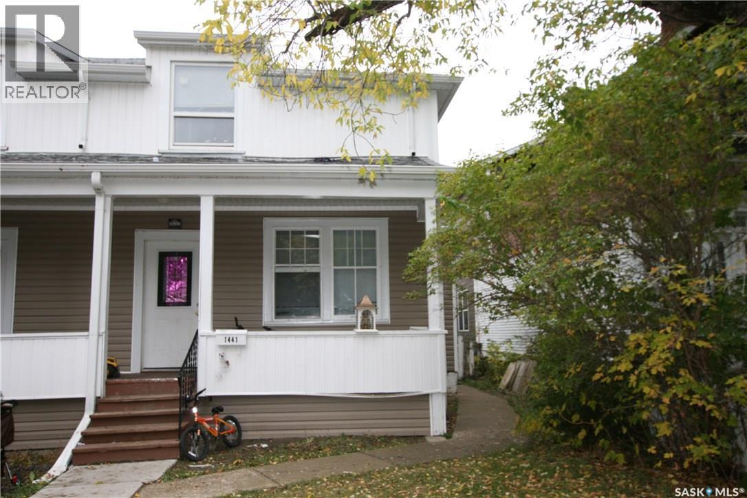 1441 Argyle Street, Regina, SK - Outdoor With Deck Patio Veranda