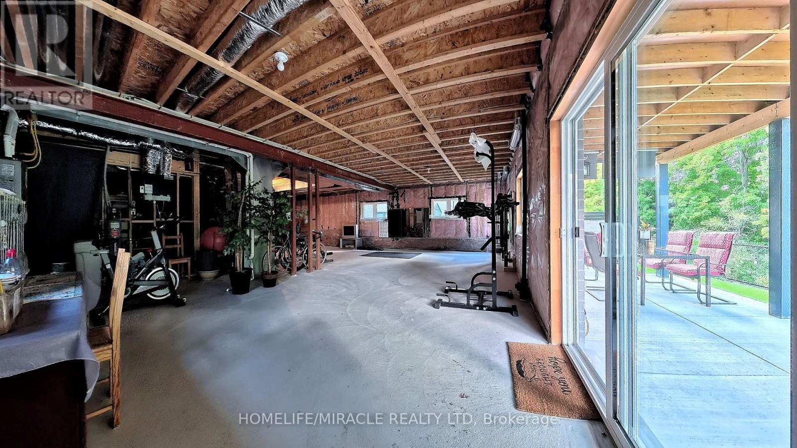 63 Ian Ormston Drive, Kitchener, ON - Indoor