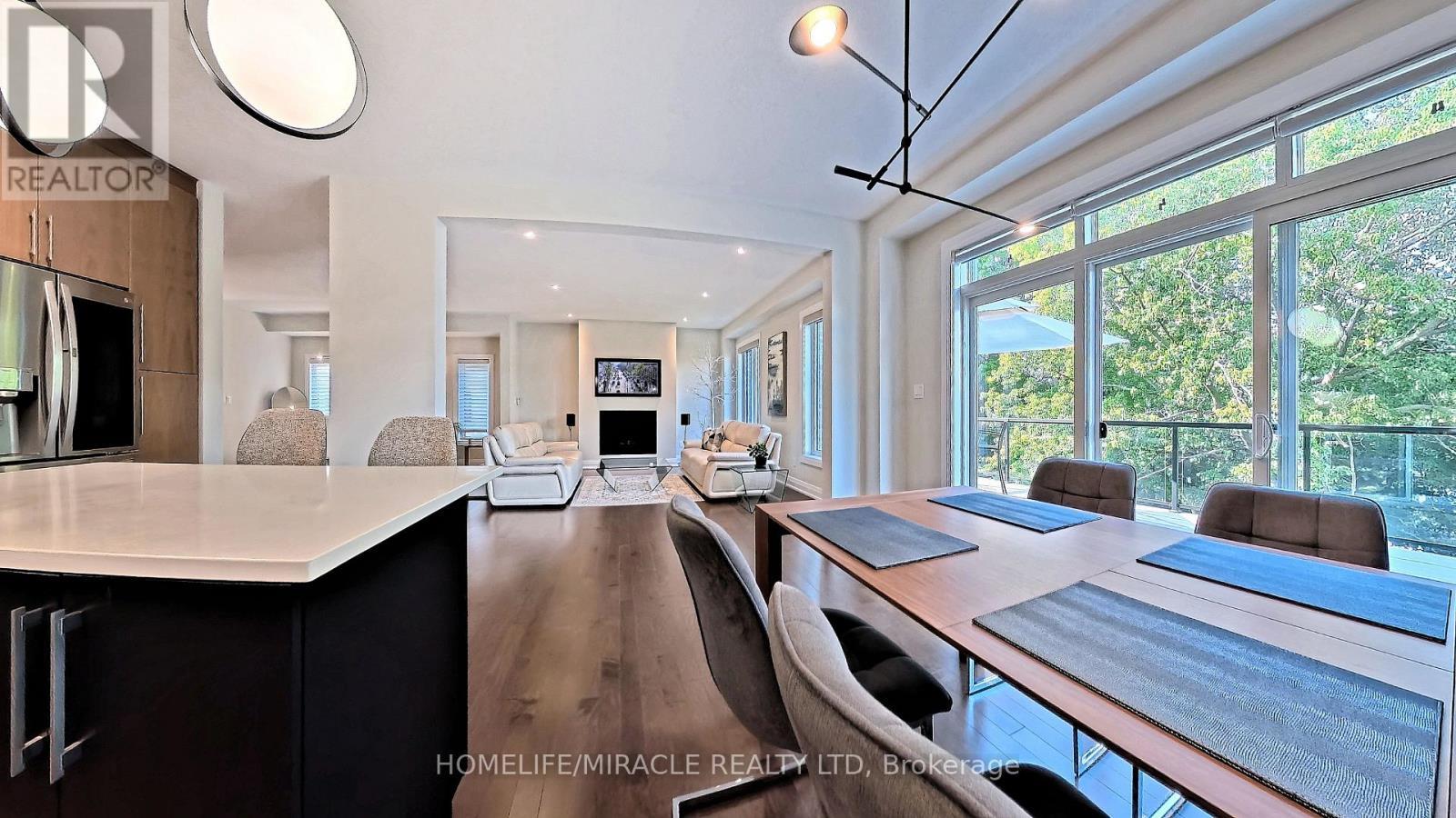 63 Ian Ormston Drive, Kitchener, ON - Indoor Photo Showing Dining Room