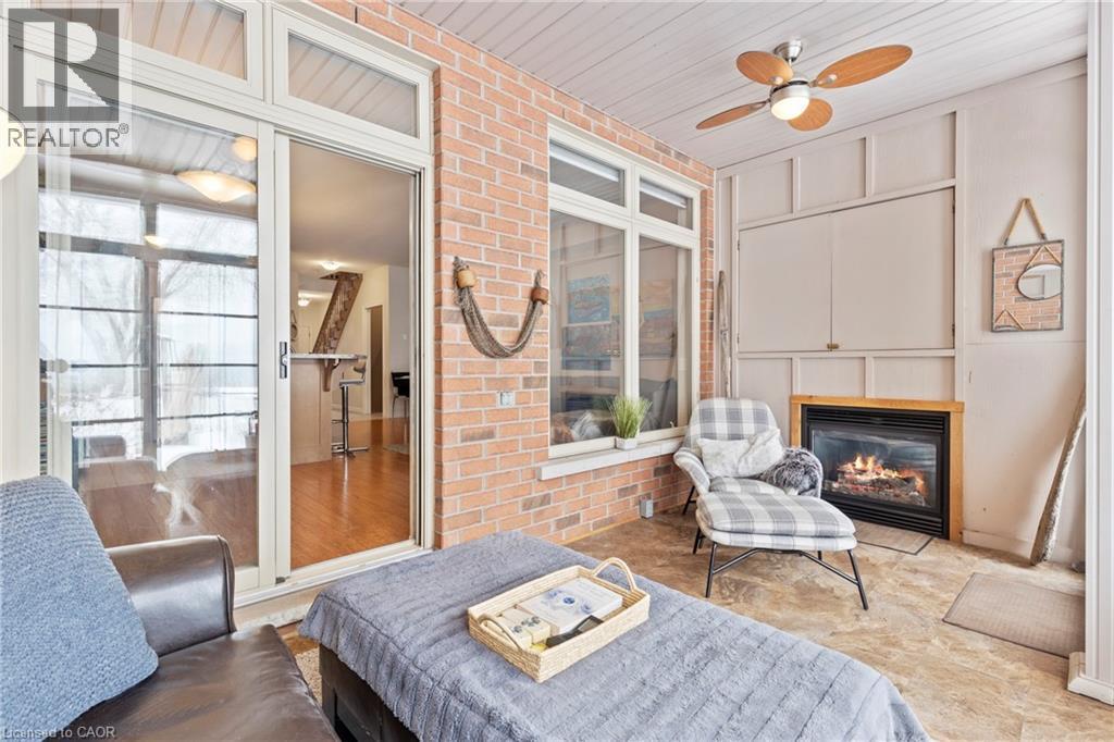 1069 Beach Boulevard, Hamilton, ON - Indoor With Fireplace