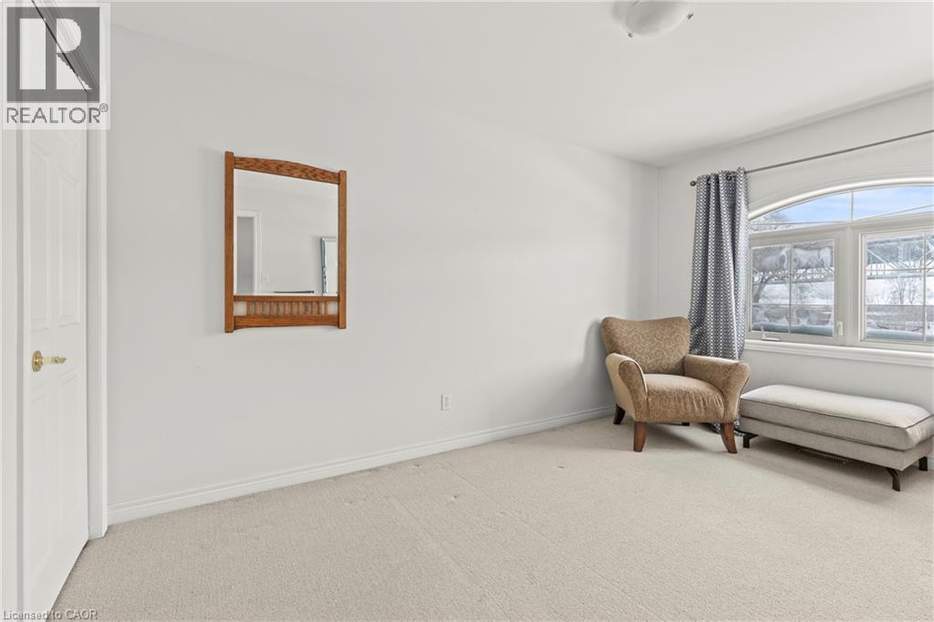 1069 Beach Boulevard, Hamilton, ON - Indoor