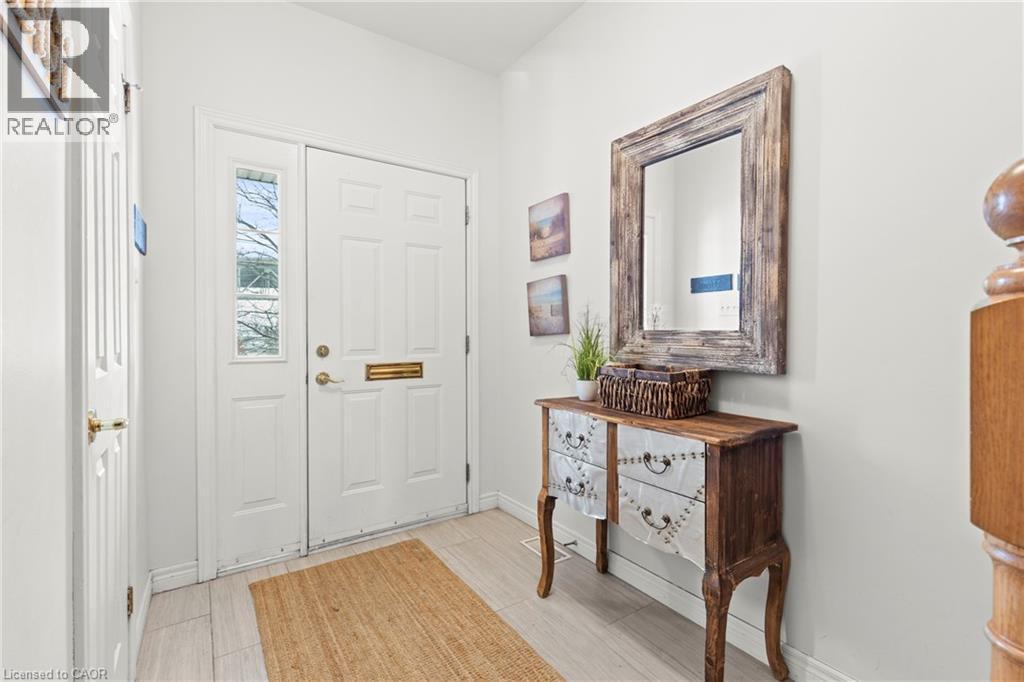 1069 Beach Boulevard, Hamilton, ON - Indoor Photo Showing Other Room