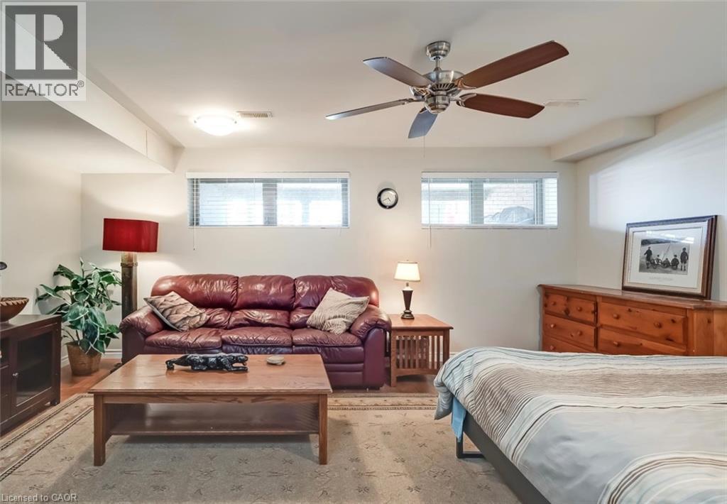 1069 Beach Boulevard, Hamilton, ON - Indoor