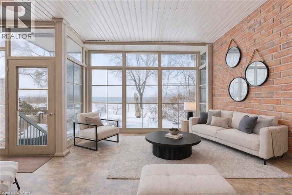 virtually staged - 1069 Beach Boulevard, Hamilton, ON - Indoor Photo Showing Living Room