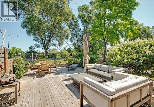 1069 Beach Boulevard, Hamilton, ON - Outdoor