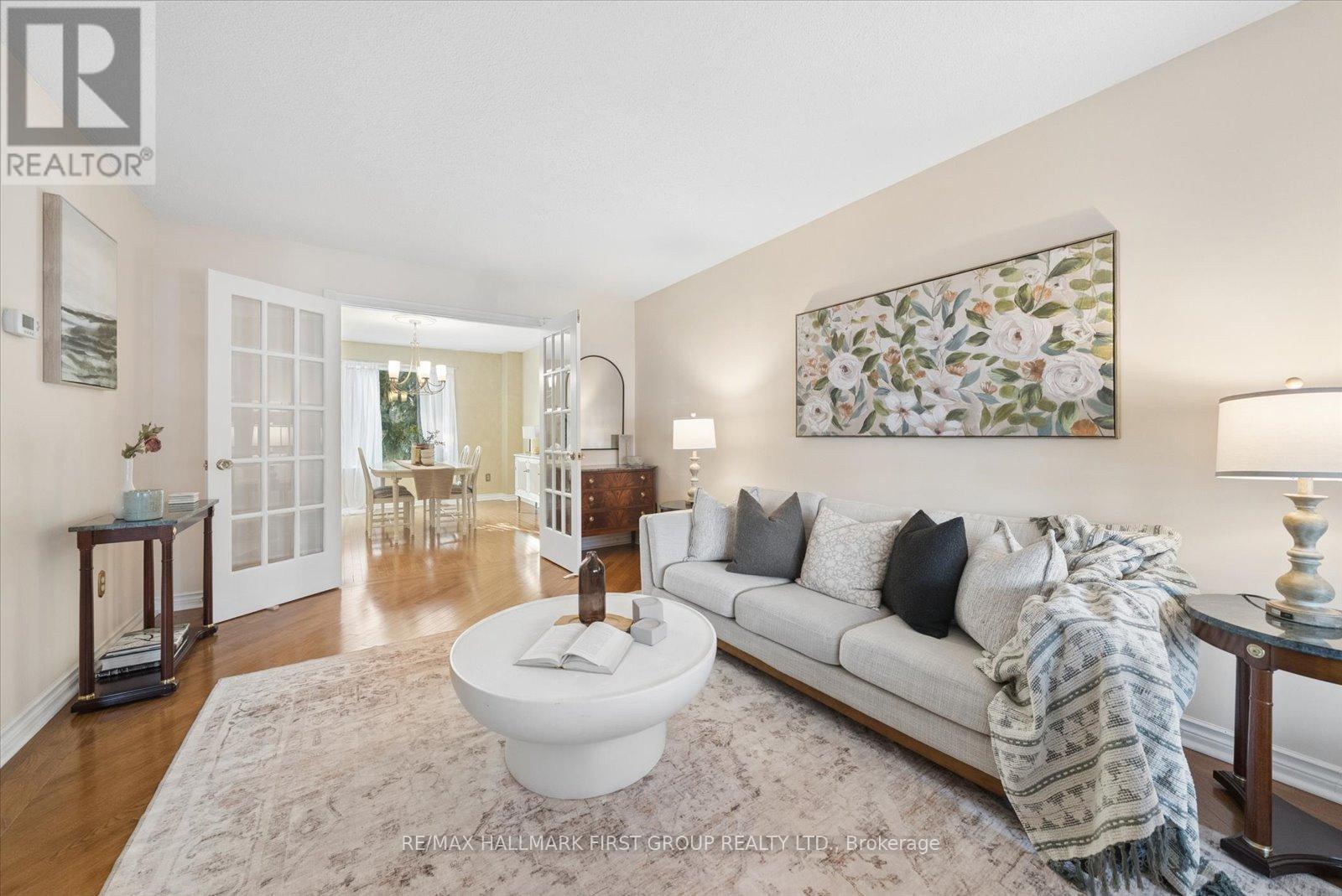 1674 Heathside Crescent, Pickering, ON - Indoor Photo Showing Living Room