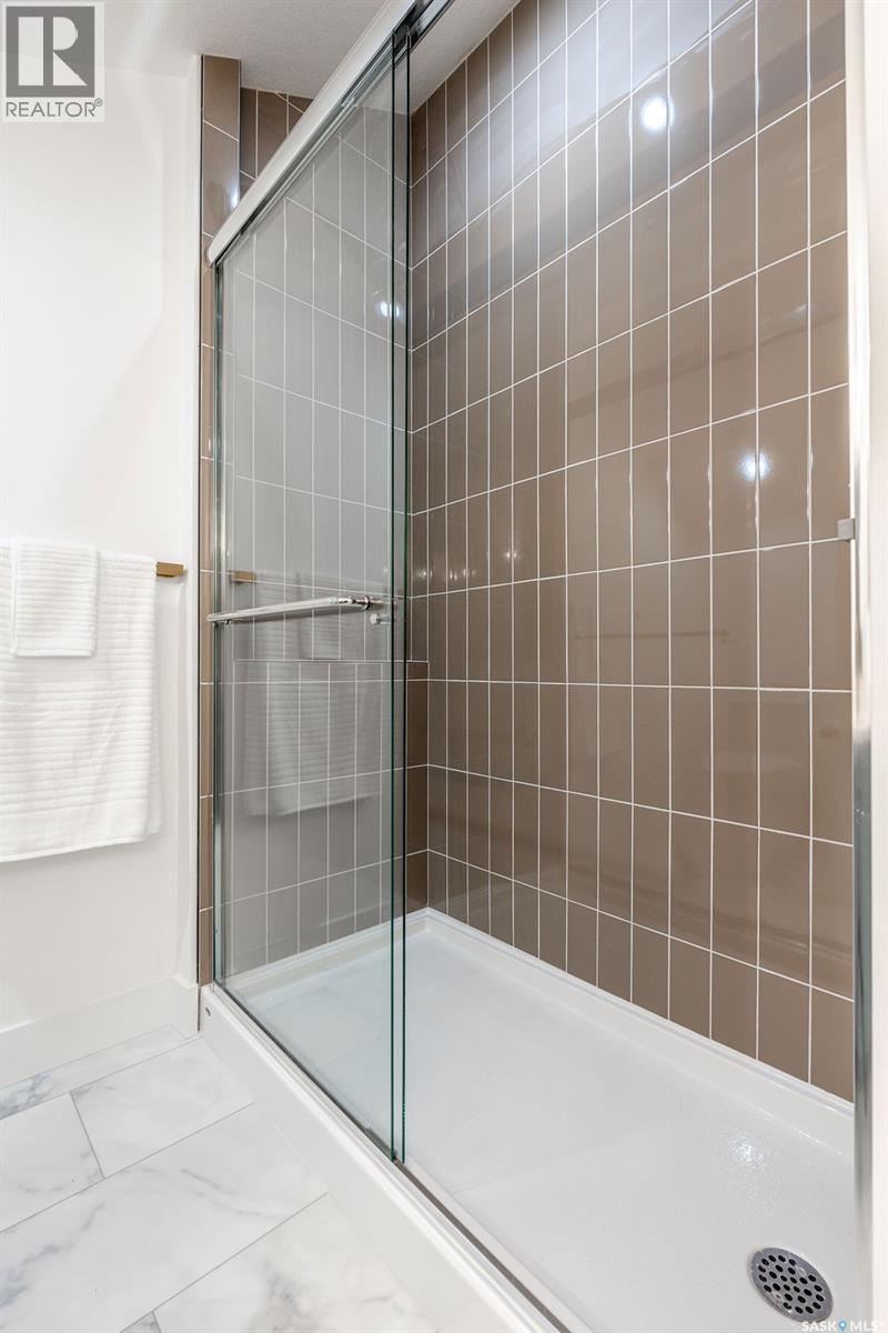 307 Sharma Crescent, Saskatoon, SK - Indoor Photo Showing Bathroom