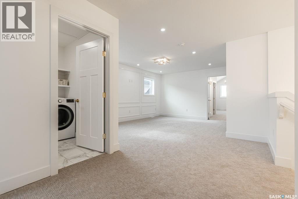 307 Sharma Crescent, Saskatoon, SK - Indoor Photo Showing Laundry Room