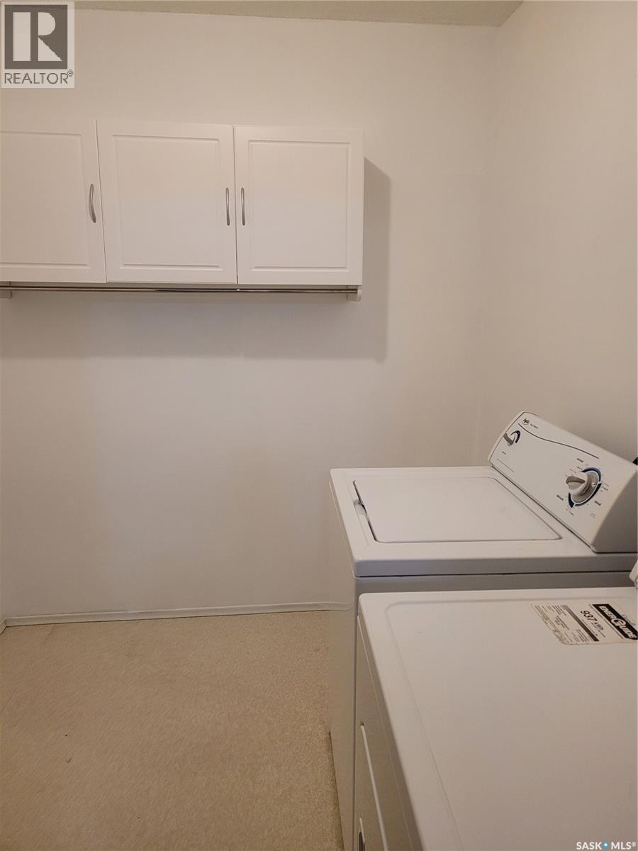 413 310 Stillwater Drive, Saskatoon, SK - Indoor Photo Showing Laundry Room