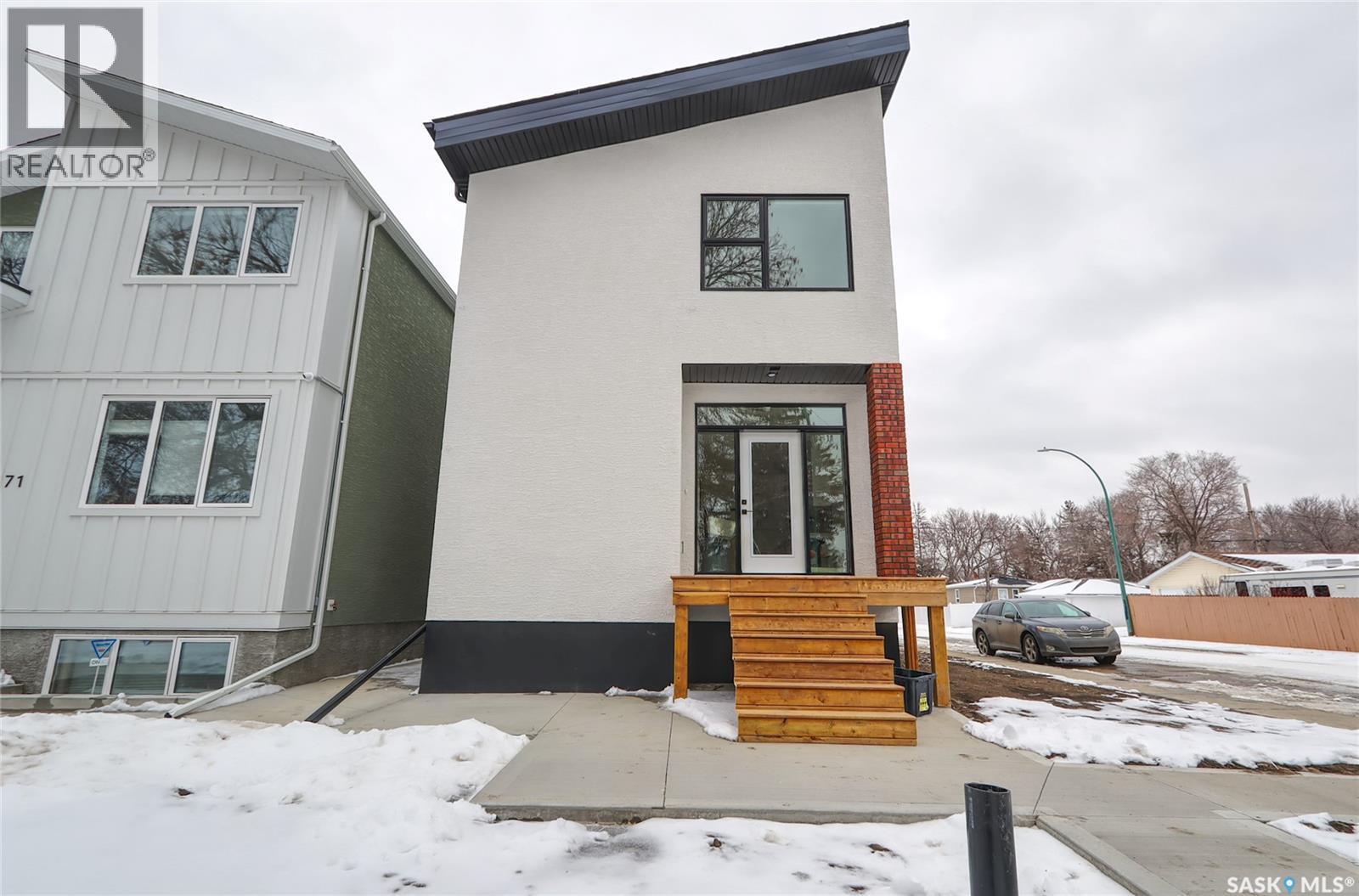 2475 Mcara Street, Regina, SK - Outdoor With Exterior