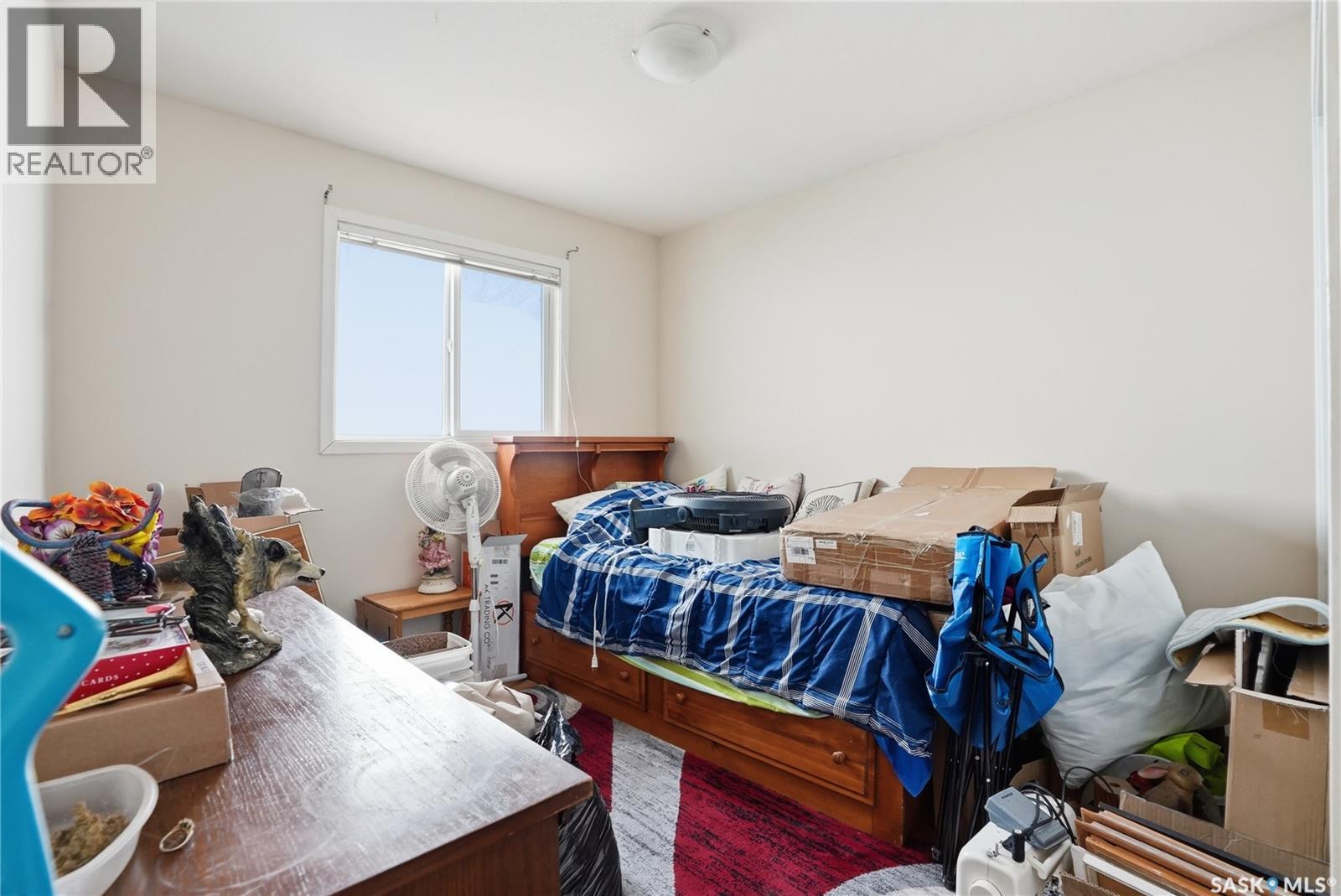 222 V Avenue S, Saskatoon, SK - Indoor Photo Showing Bedroom