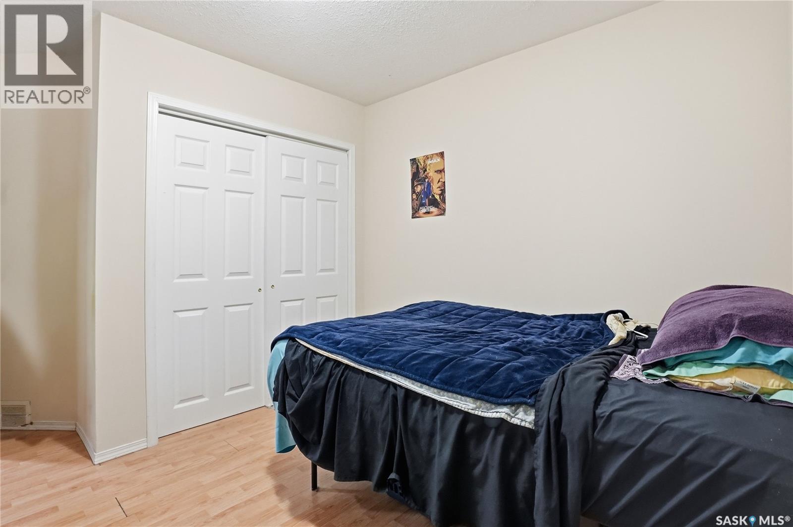 222 V Avenue S, Saskatoon, SK - Indoor Photo Showing Bedroom