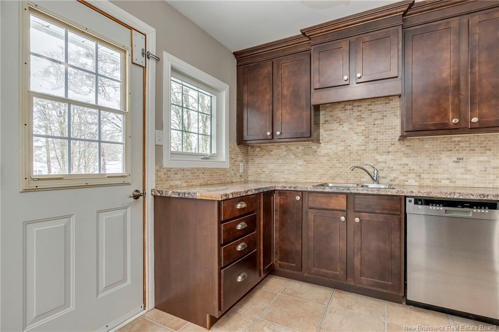 30 Killarney Rd, Riverview, NB