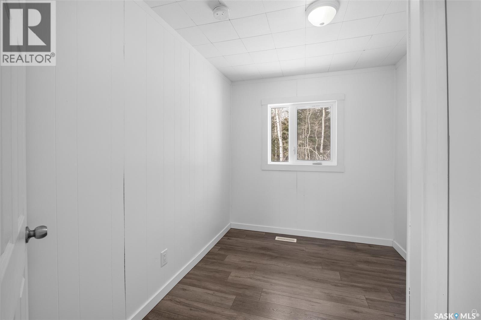 125 Central Avenue S, Christopher Lake, SK - Indoor Photo Showing Other Room