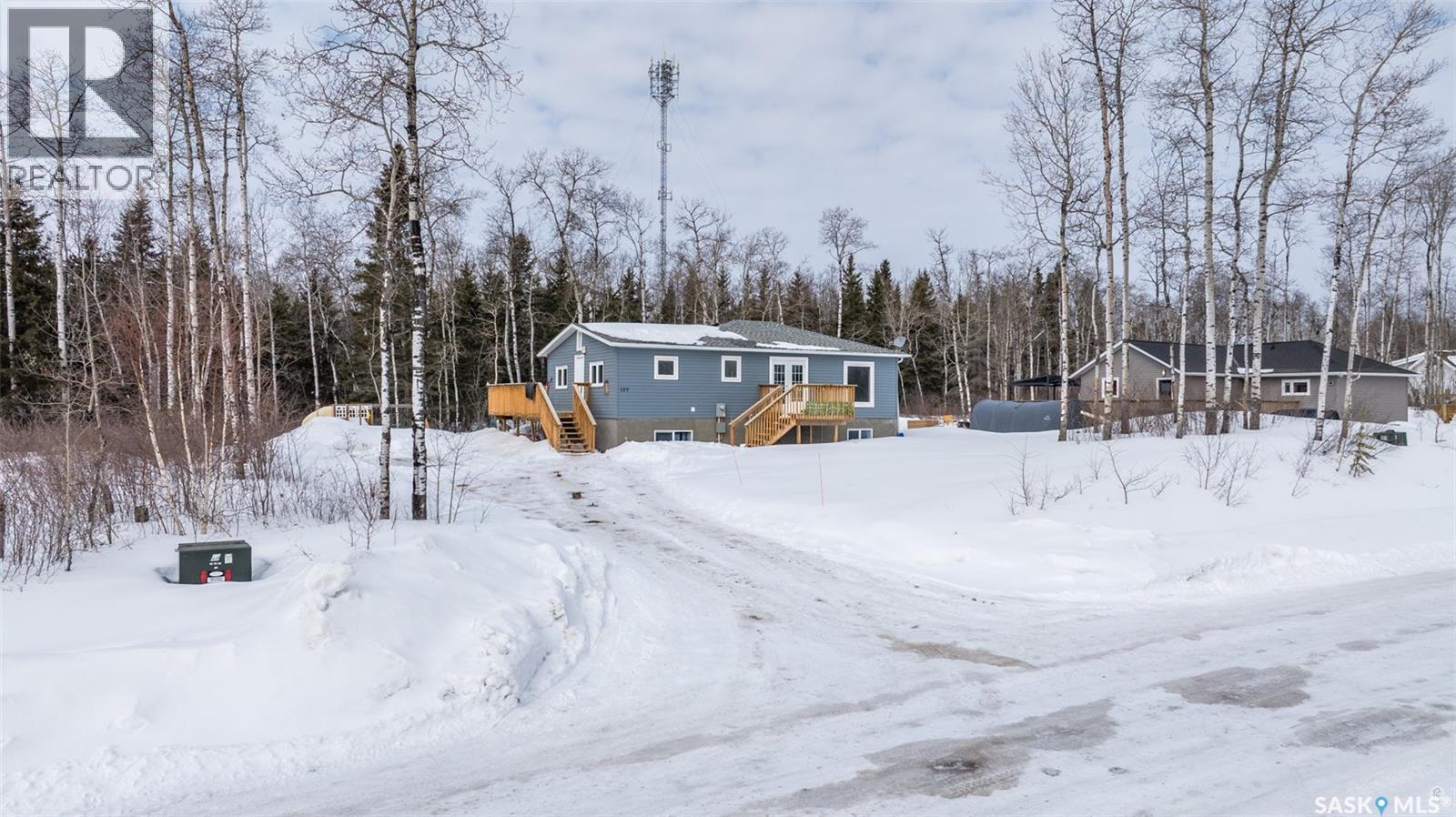 125 Central Avenue S, Christopher Lake, SK - Outdoor