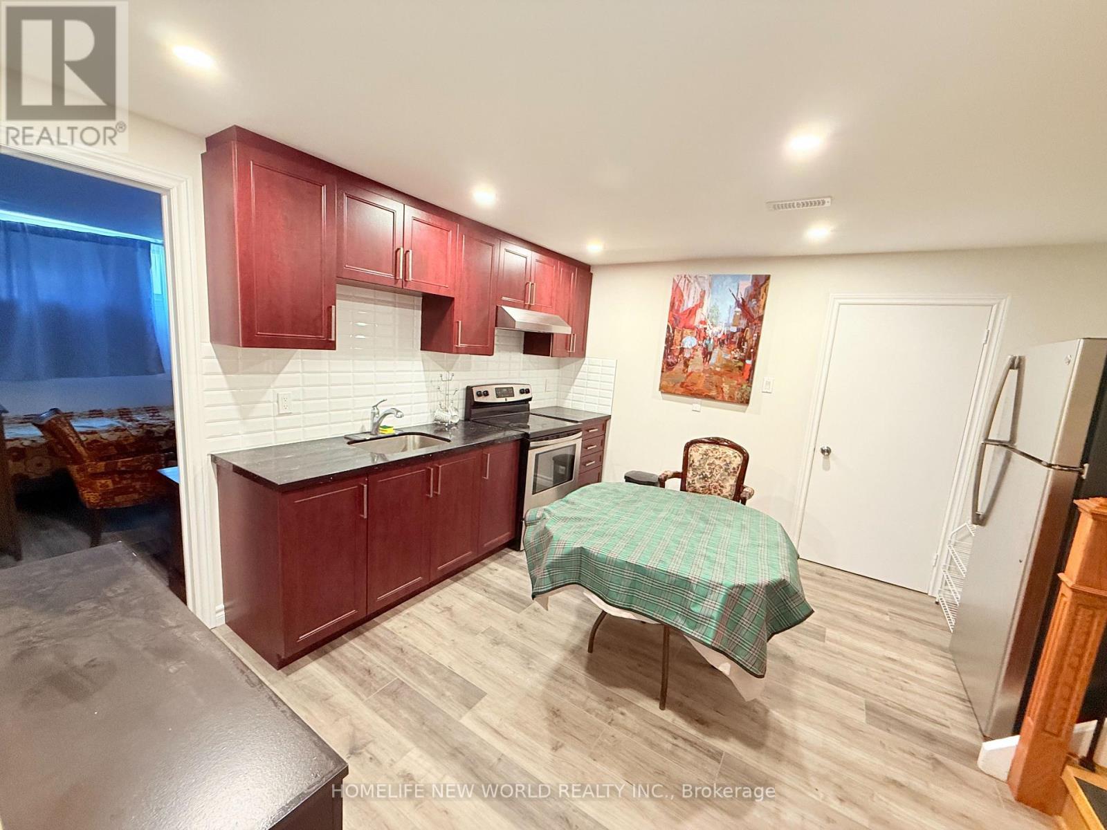 38 Cedarcroft Boulevard S, Toronto, ON - Indoor Photo Showing Kitchen