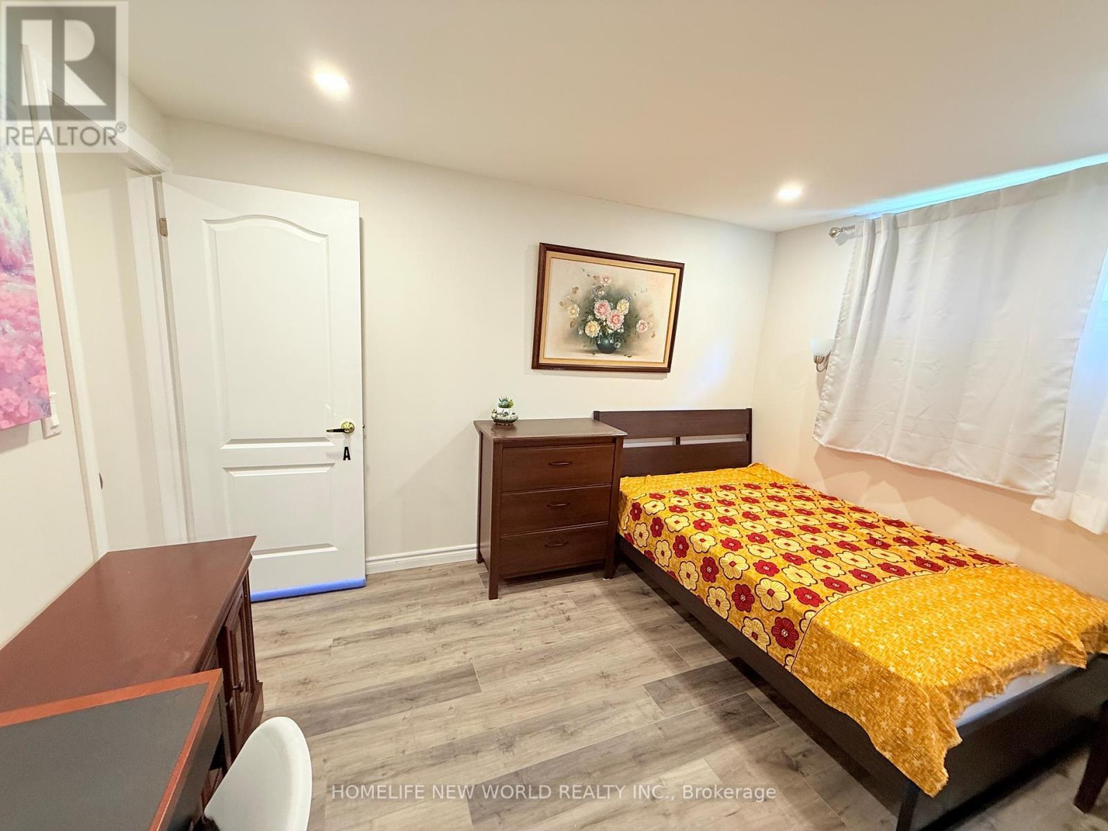 38 Cedarcroft Boulevard S, Toronto, ON - Indoor Photo Showing Bedroom