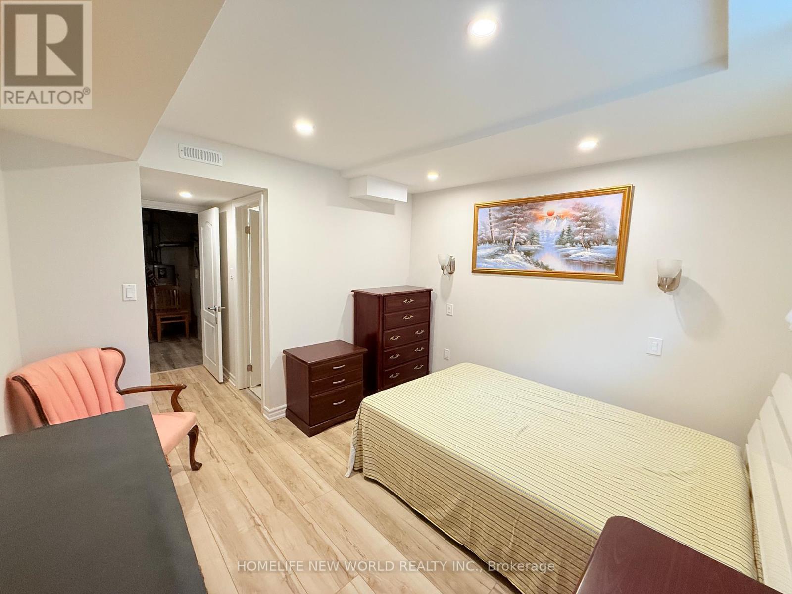 38 Cedarcroft Boulevard S, Toronto, ON - Indoor Photo Showing Bedroom