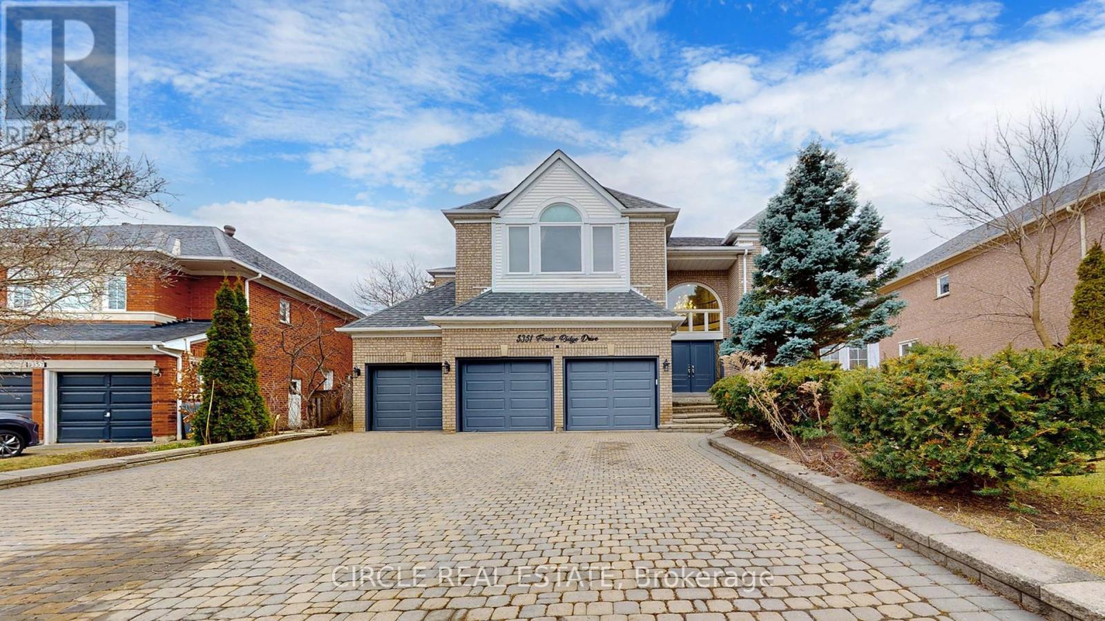 5351 Forest Ridge Drive, Mississauga, ON - Outdoor