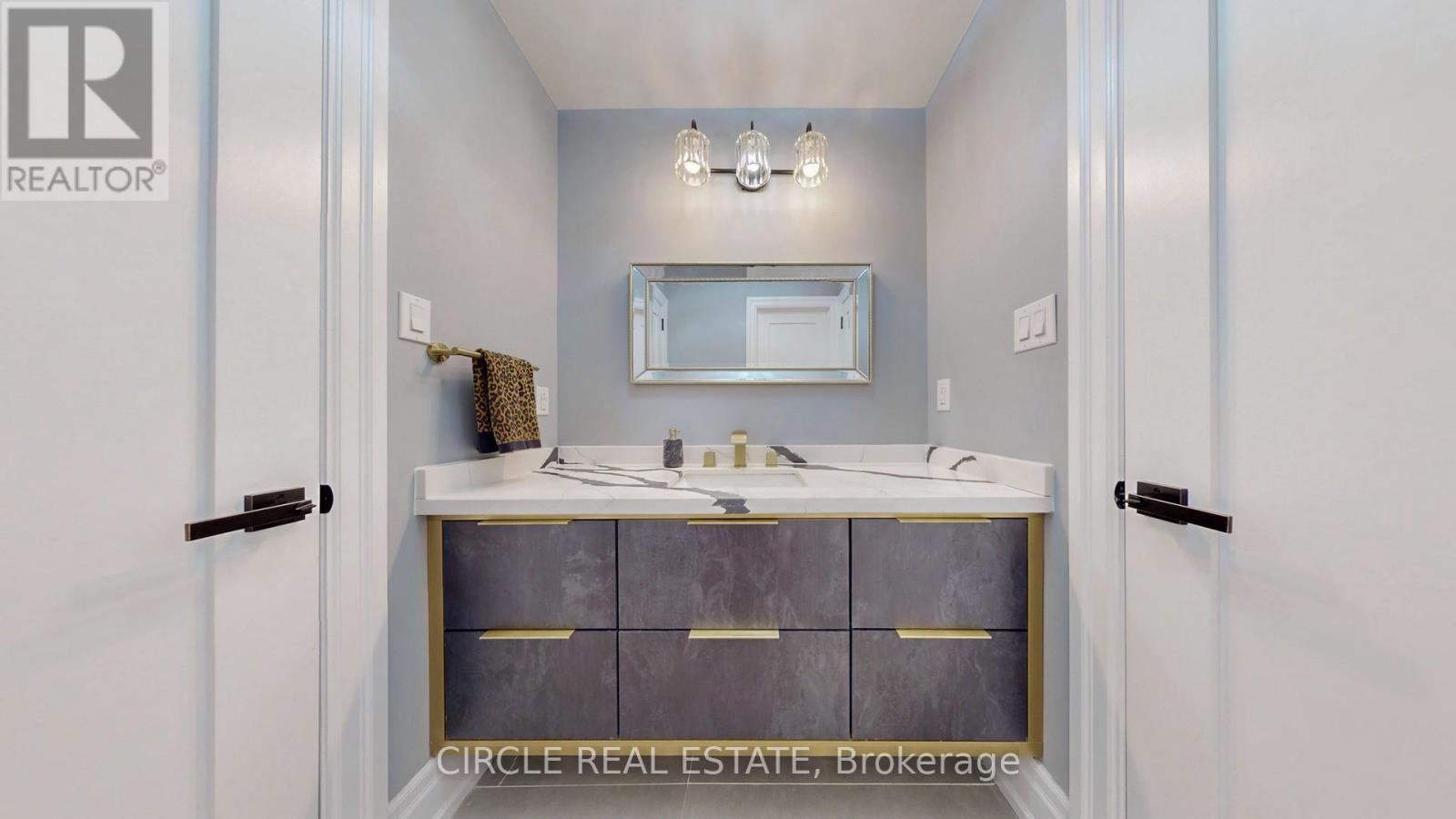 5351 Forest Ridge Drive, Mississauga, ON - Indoor Photo Showing Bathroom