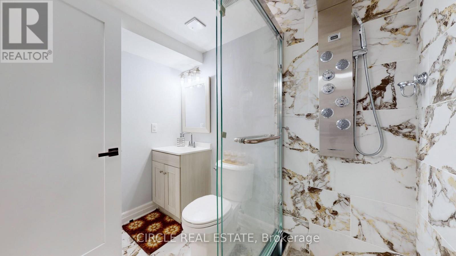 5351 Forest Ridge Drive, Mississauga, ON - Indoor Photo Showing Bathroom